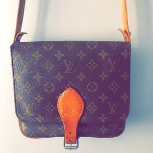 Louis Vuitton Cartouchiere